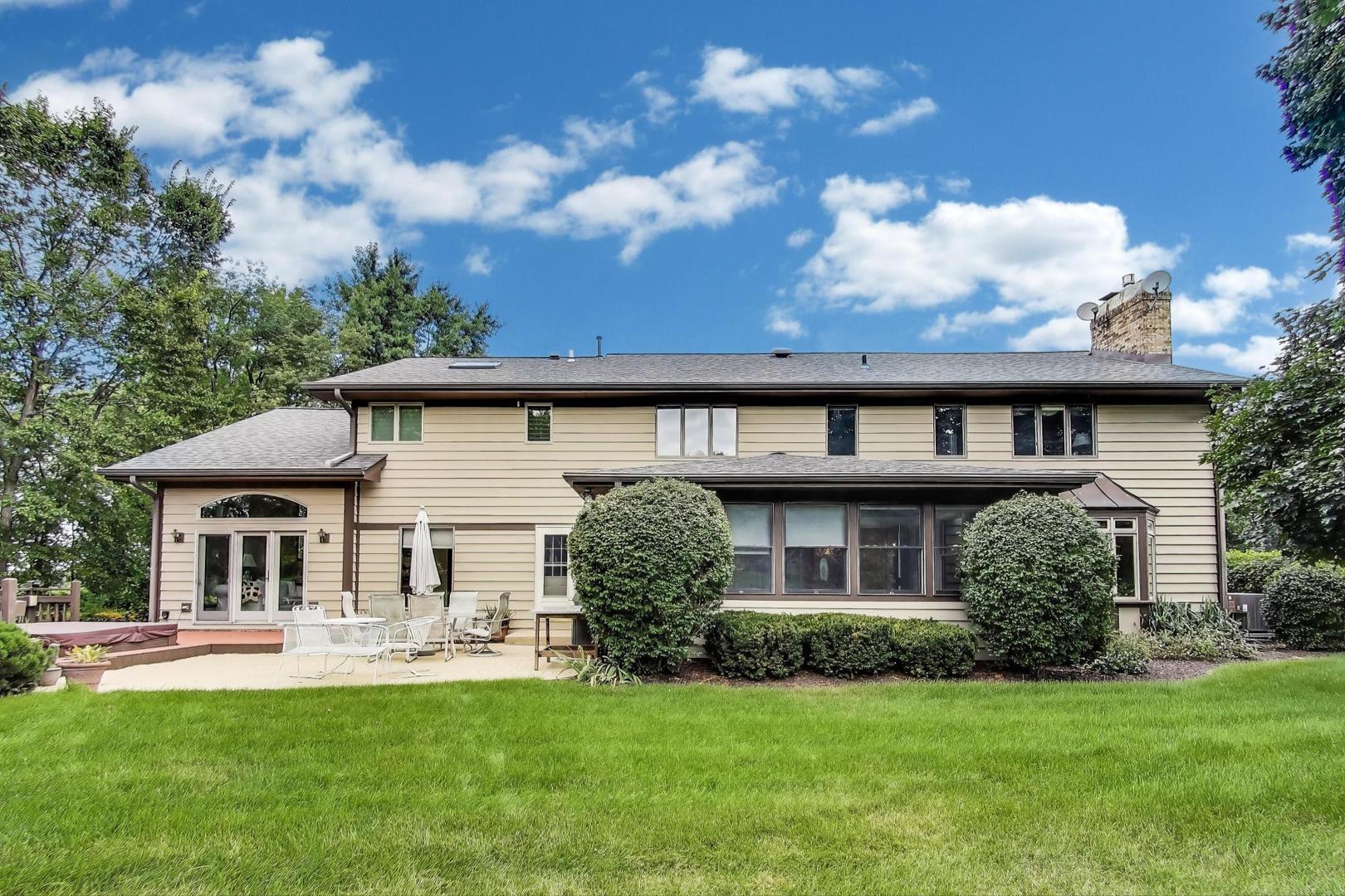 3S210 Herrick Road, Warrenville, IL 60555