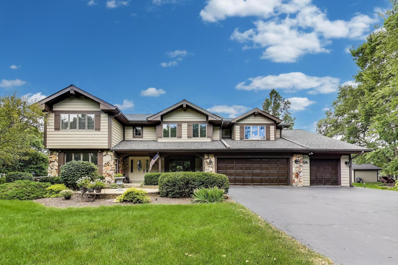 3S210 Herrick Road, Warrenville, IL 60555