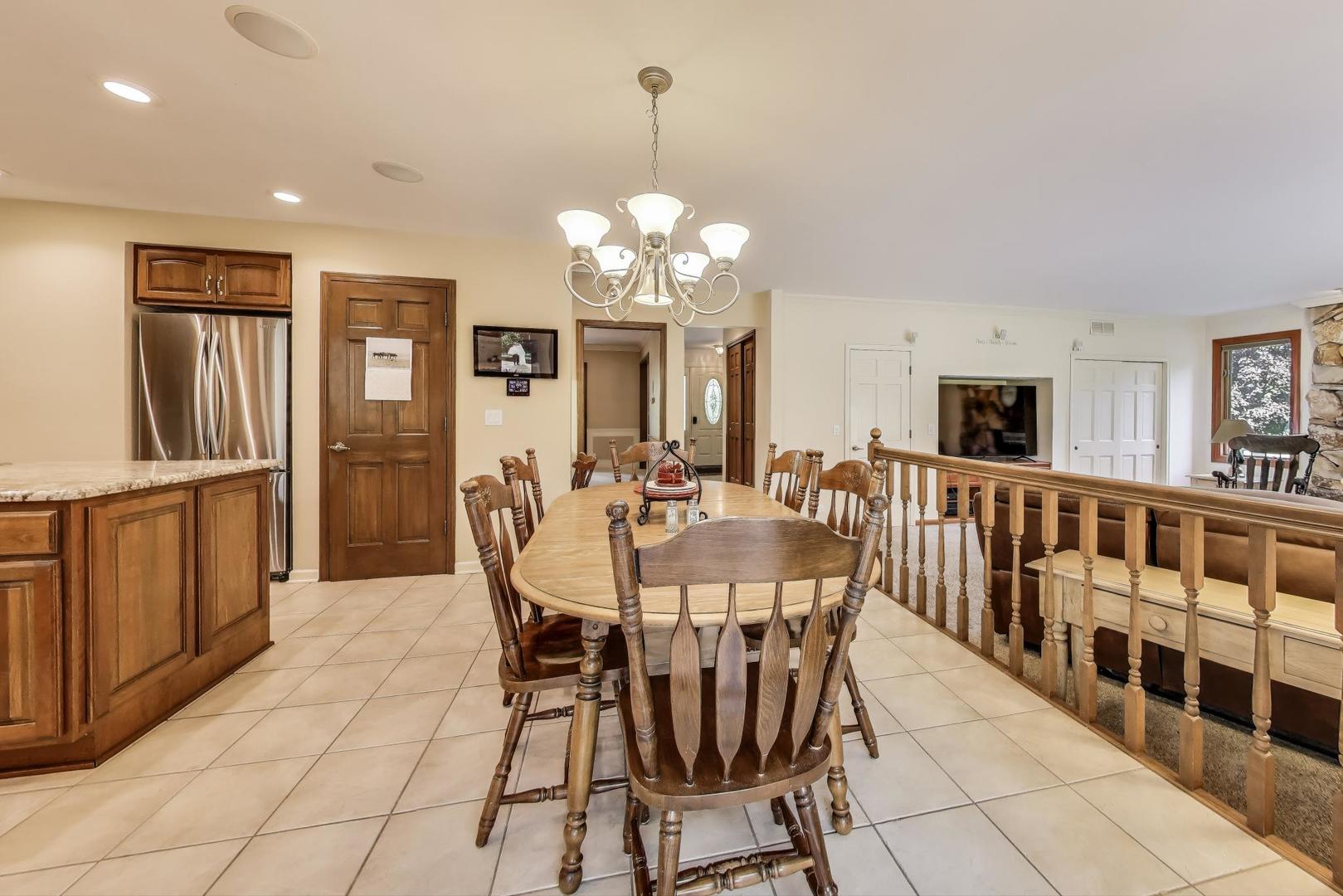 3S210 Herrick Road, Warrenville, IL 60555