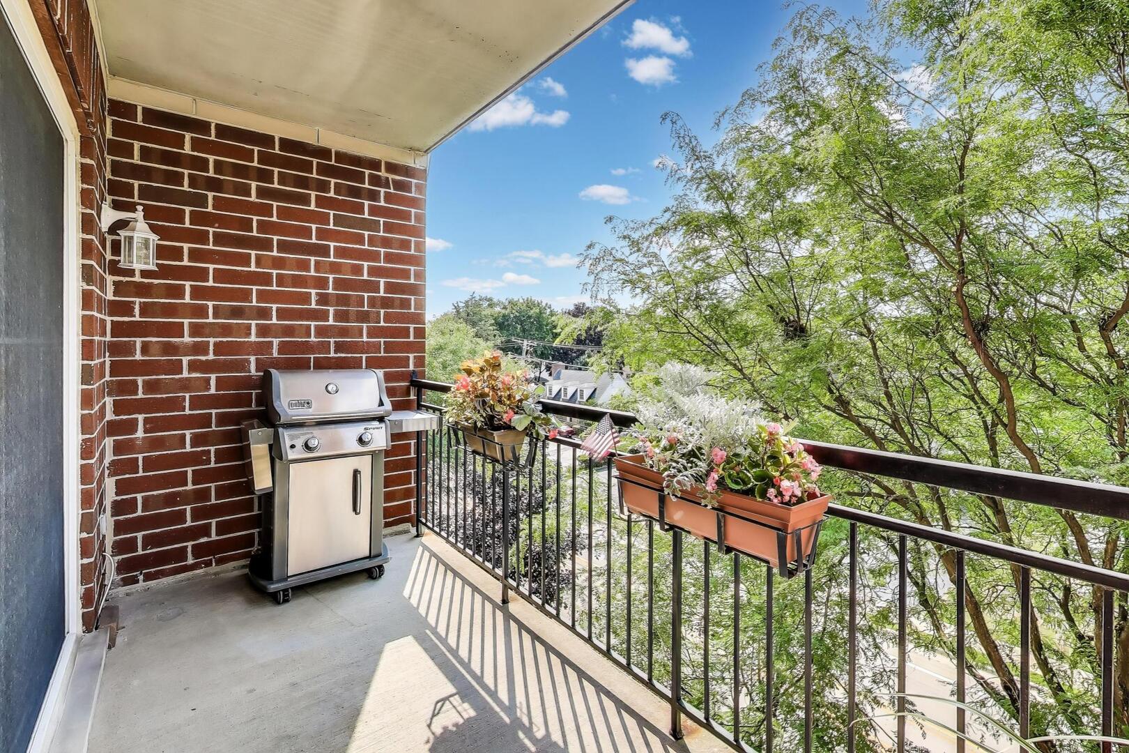 124 W Colfax Street #409, Palatine, IL 60067