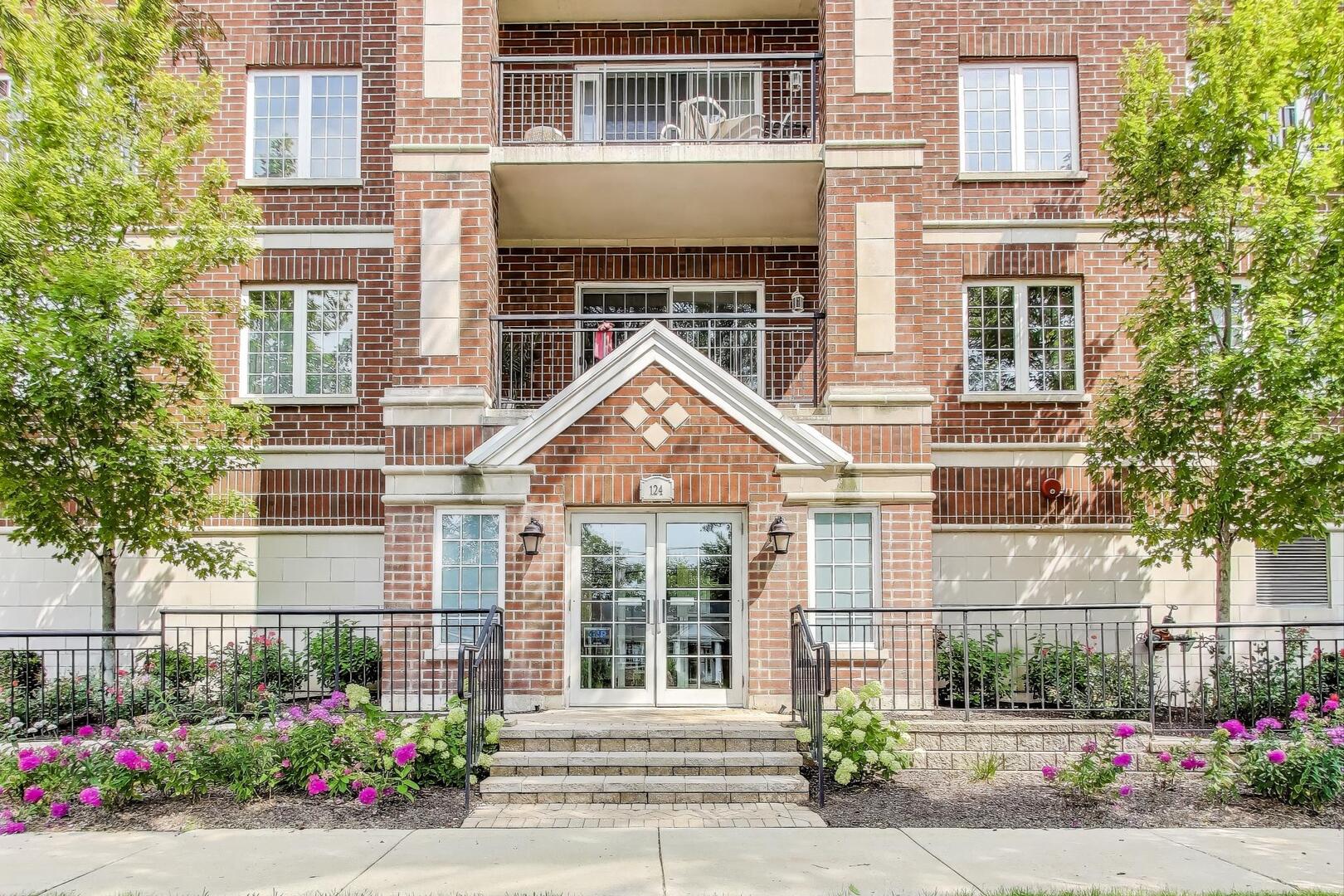 124 W Colfax Street #409, Palatine, IL 60067