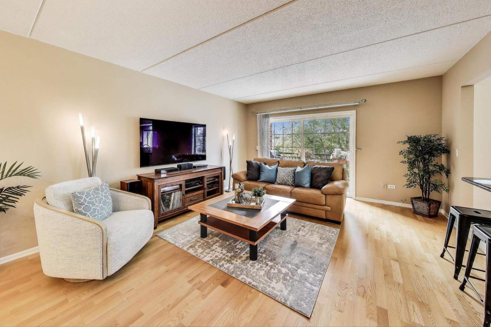 124 W Colfax Street #409, Palatine, IL 60067