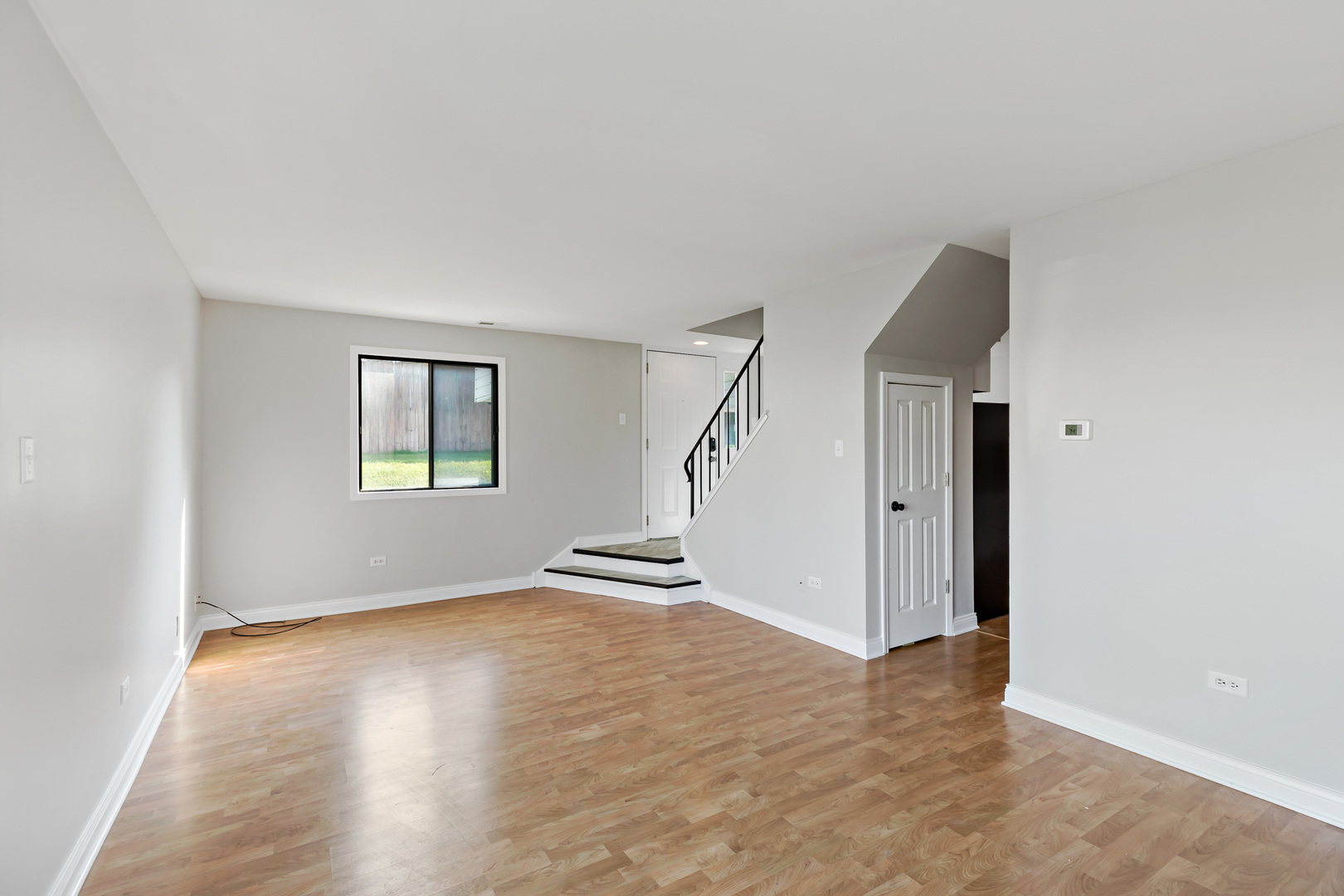 8517 STEVEN Place, Tinley Park, IL 60477