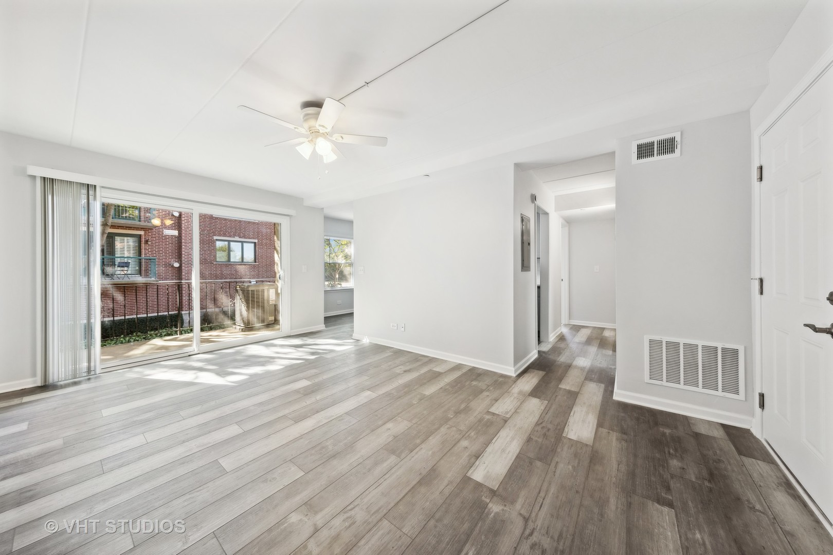 515 N Cass Avenue #2G, Westmont, IL 60559