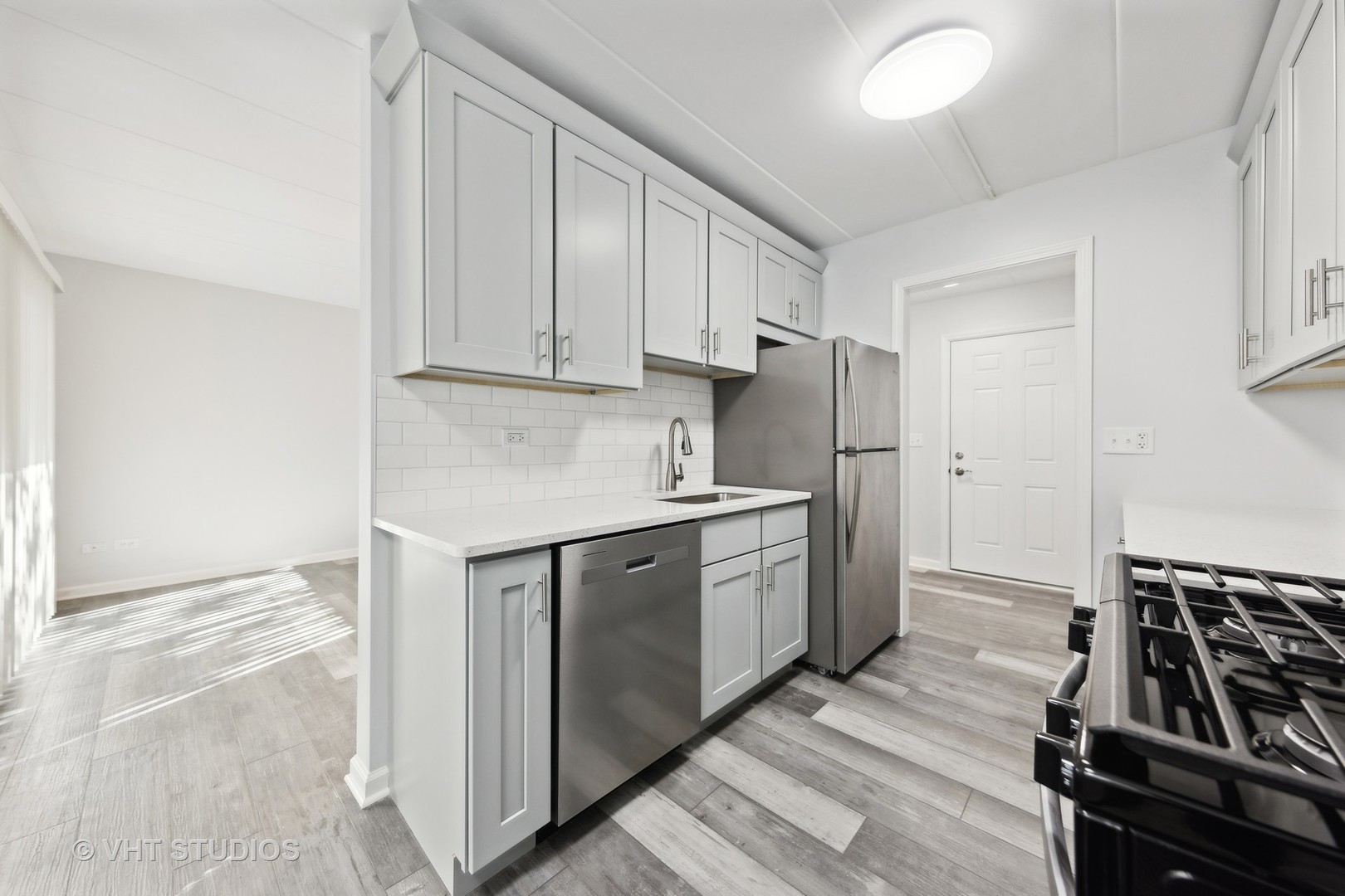 515 N Cass Avenue #2G, Westmont, IL 60559