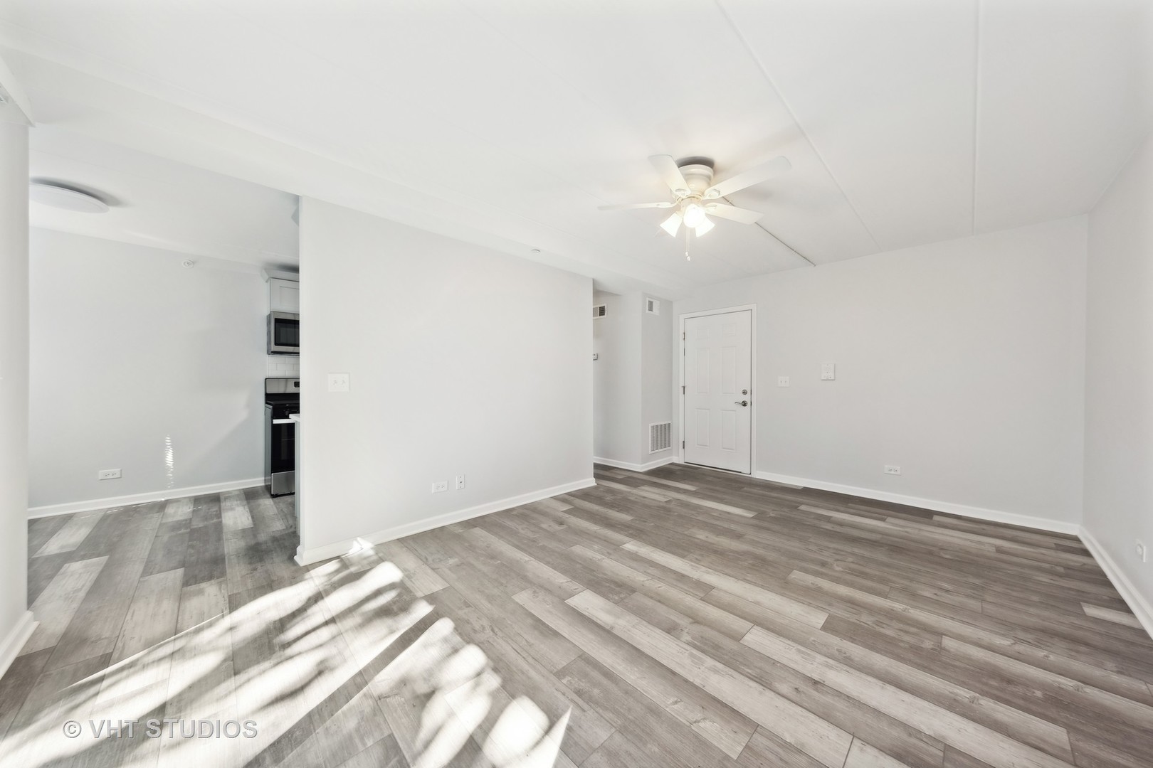 515 N Cass Avenue #2G, Westmont, IL 60559