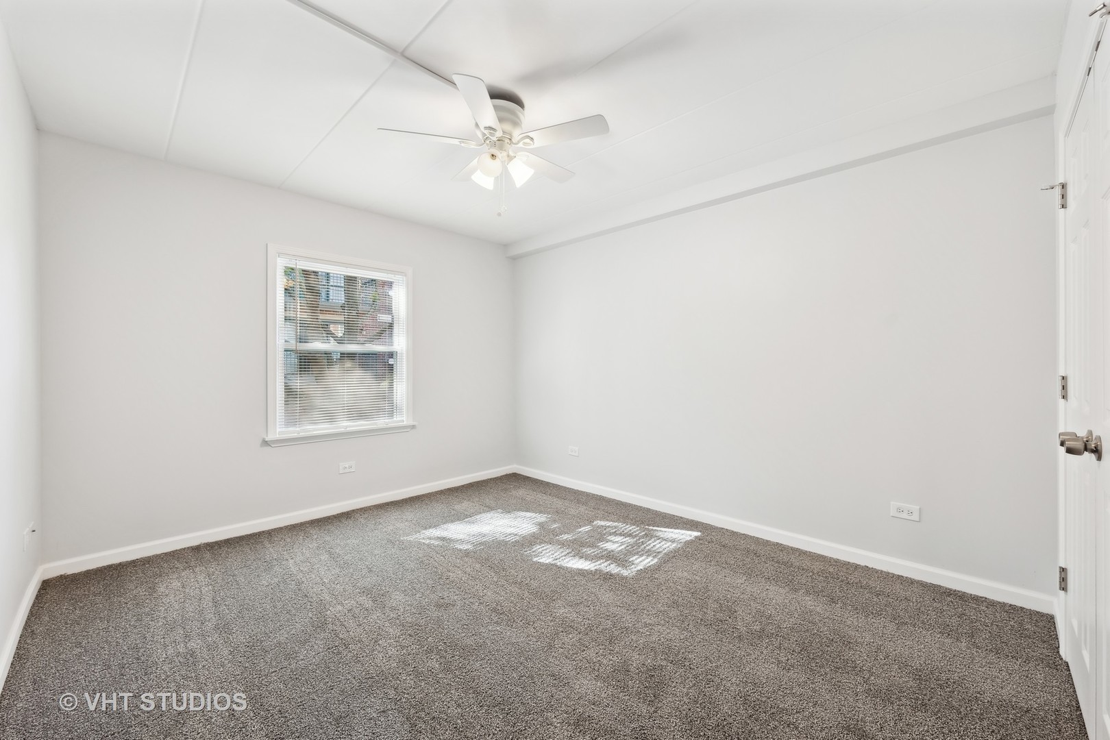515 N Cass Avenue #2G, Westmont, IL 60559