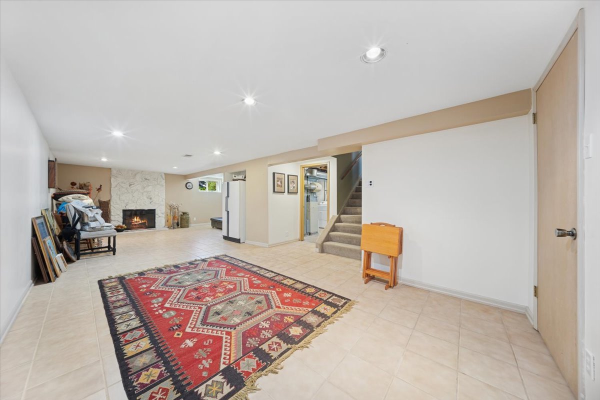 7660 W 124th Place, Palos Heights, IL 60463