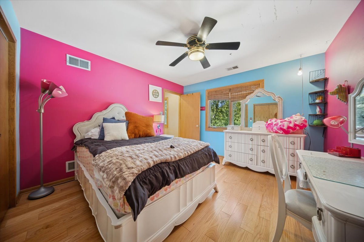 7660 W 124th Place, Palos Heights, IL 60463