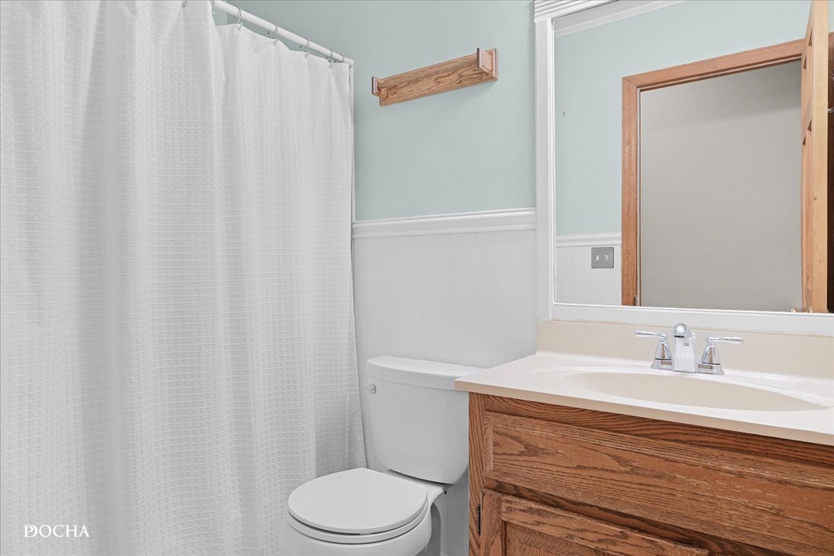 23W234 Woodcroft Drive, Glen Ellyn, IL 60137