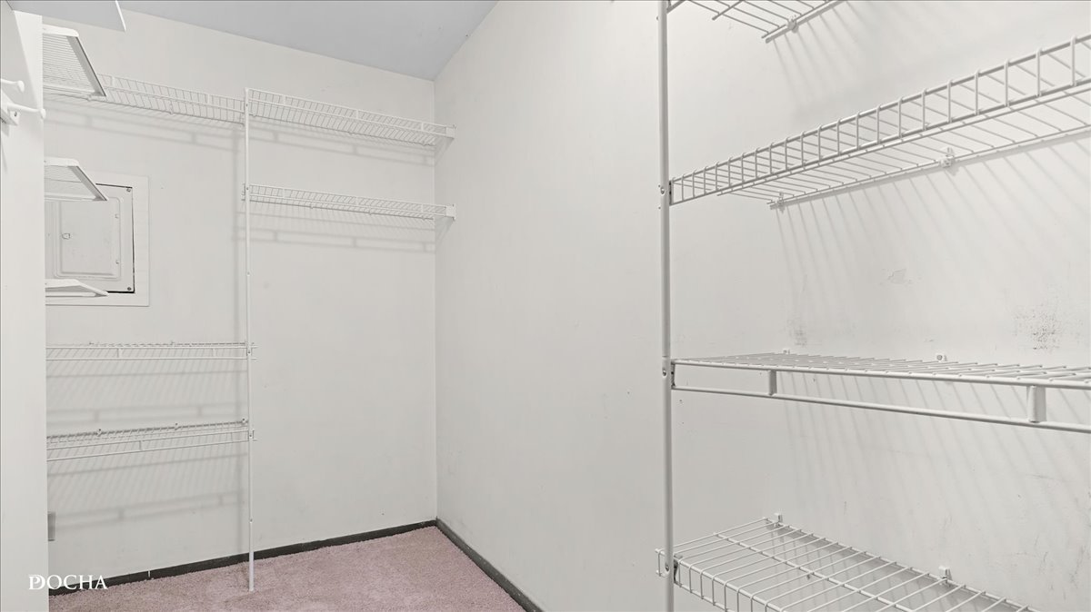 23W234 Woodcroft Drive, Glen Ellyn, IL 60137