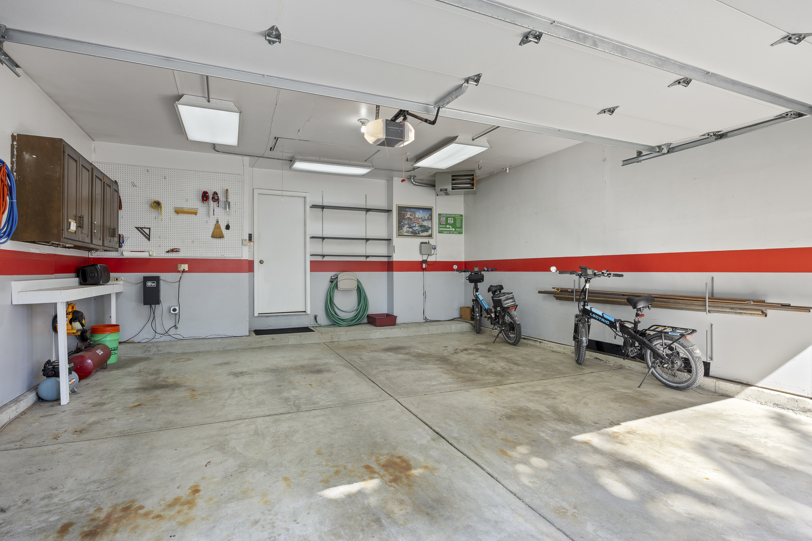 1N120 Darling Street, Carol Stream, IL 60188