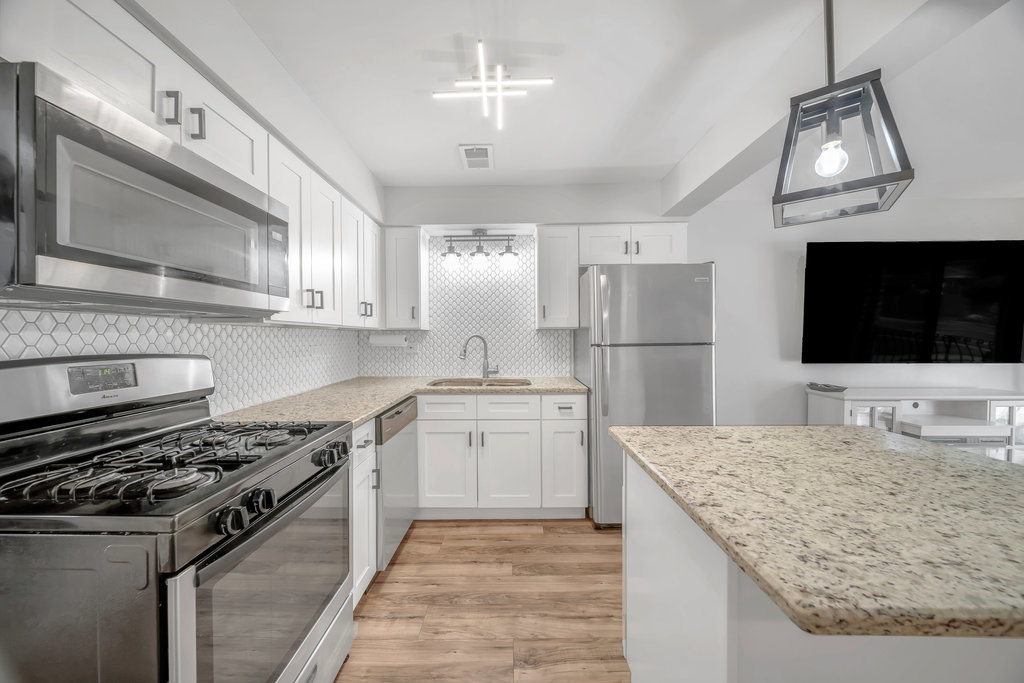 14455 Lamon Avenue #1S, Midlothian, IL 60445