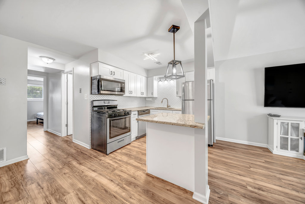 14455 Lamon Avenue #1S, Midlothian, IL 60445