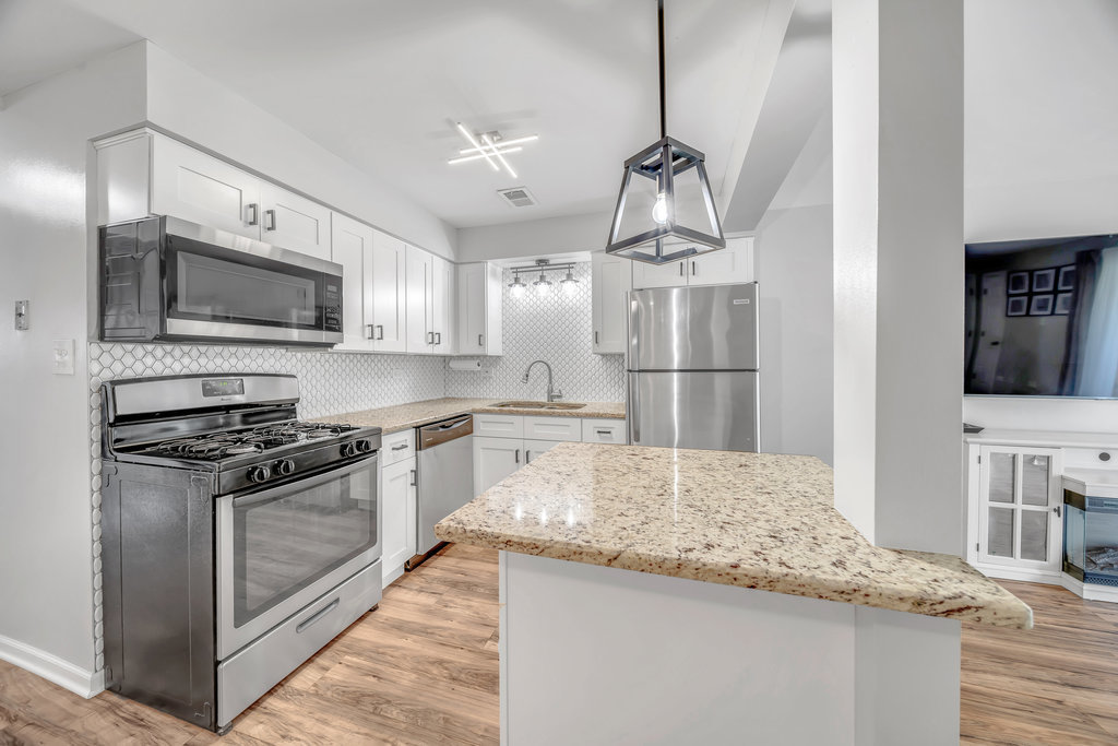 14455 Lamon Avenue #1S, Midlothian, IL 60445