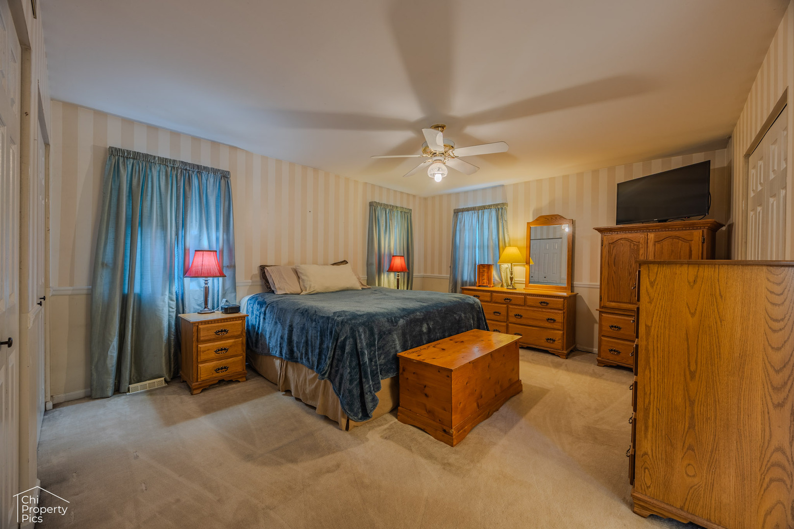 1021 Blue Ridge Parkway, Algonquin, IL 60102