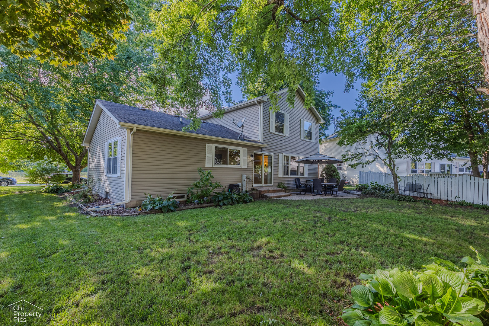 1021 Blue Ridge Parkway, Algonquin, IL 60102