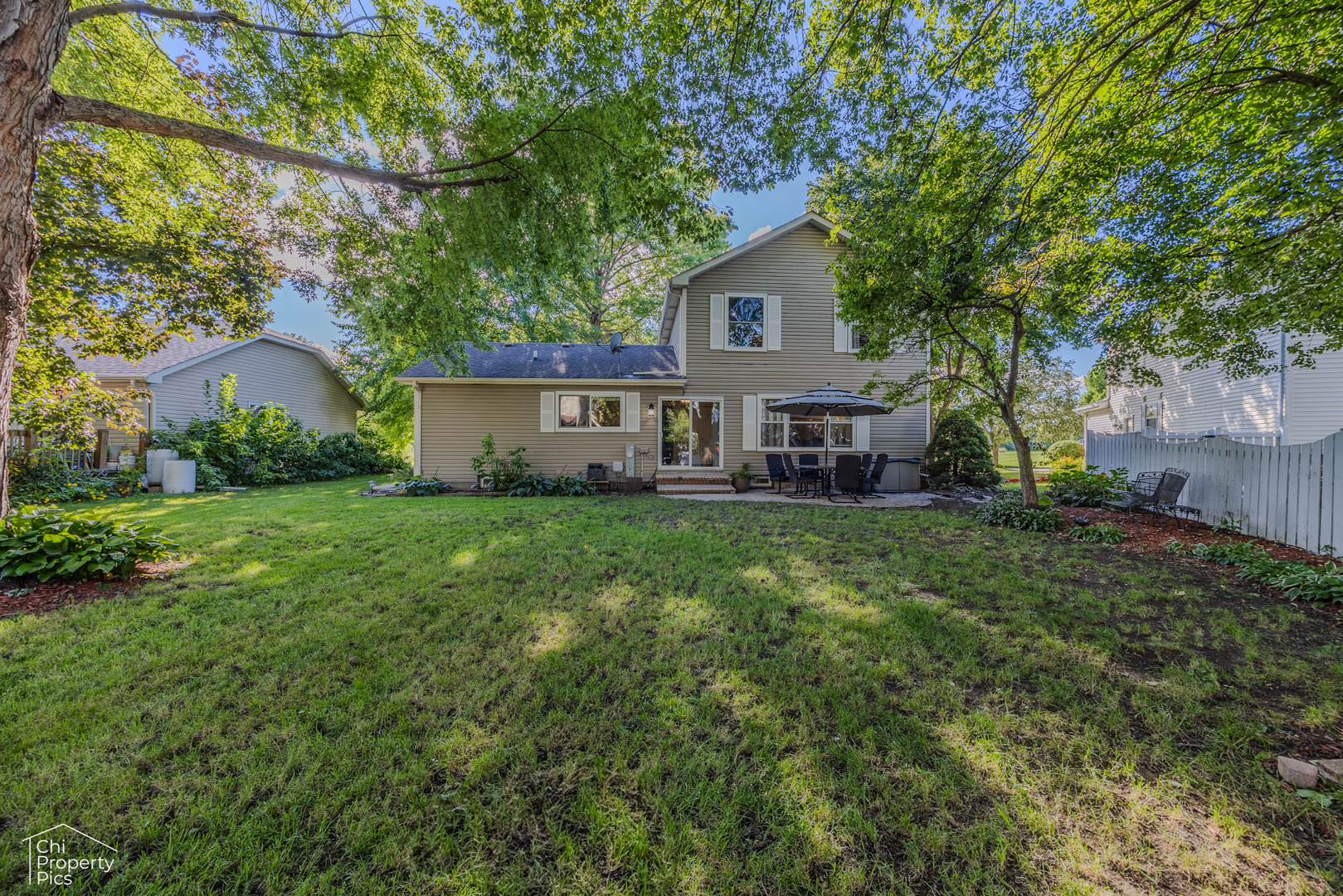 1021 Blue Ridge Parkway, Algonquin, IL 60102