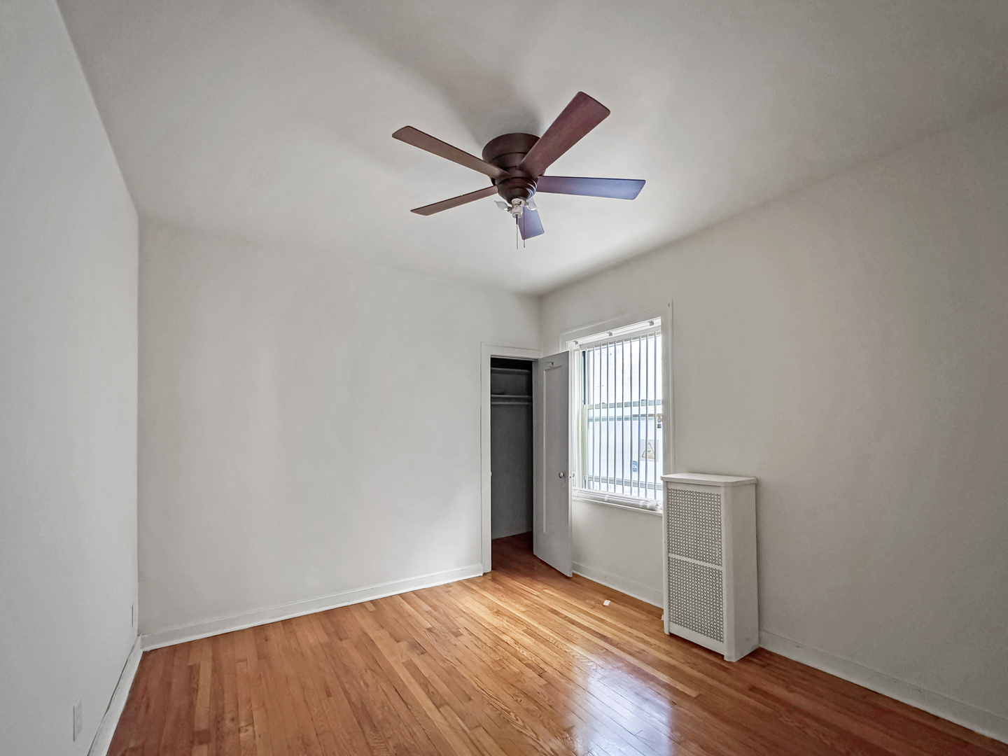 8234 S Ingleside Avenue, Chicago, IL 60619