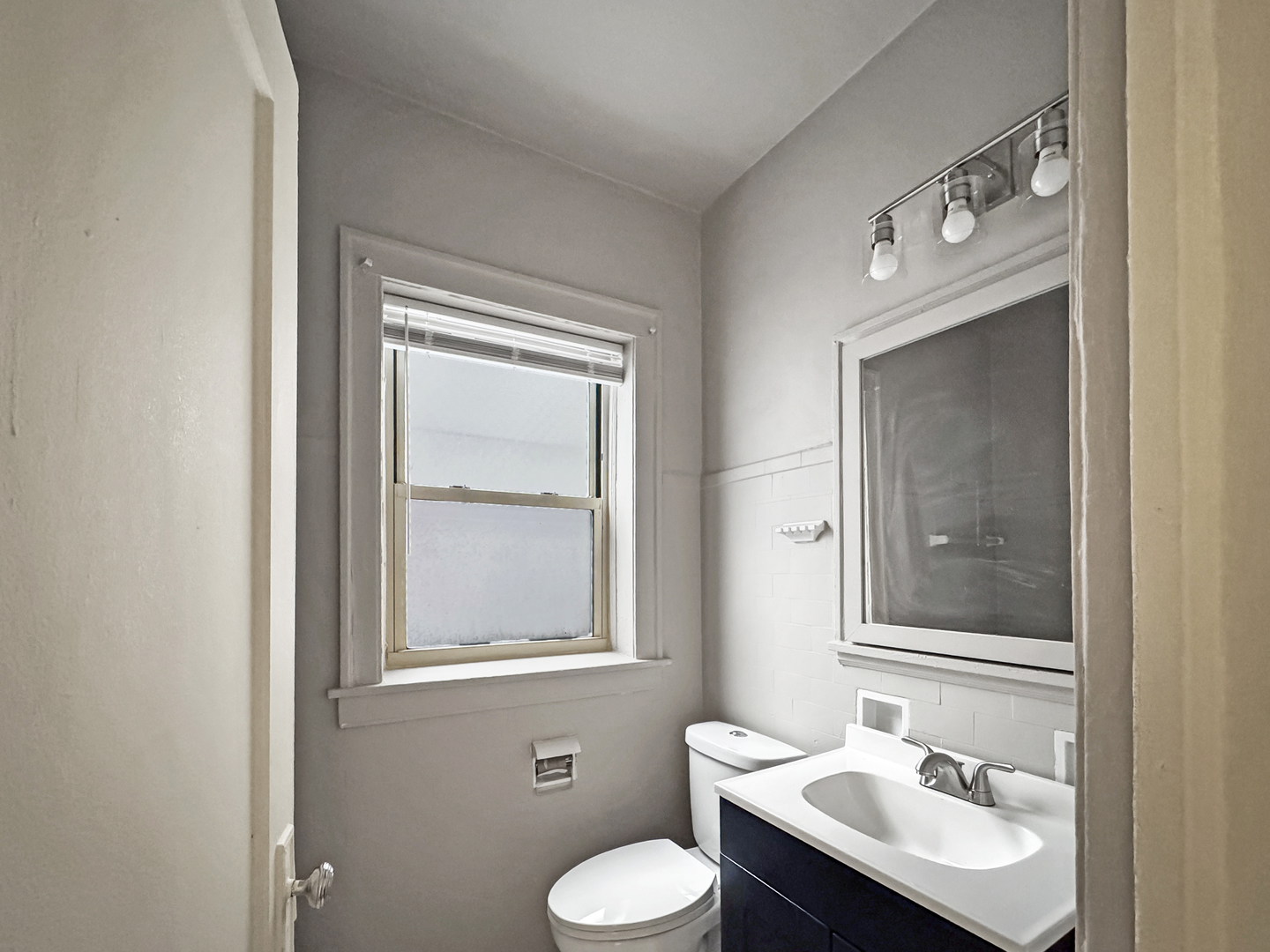 8234 S Ingleside Avenue, Chicago, IL 60619