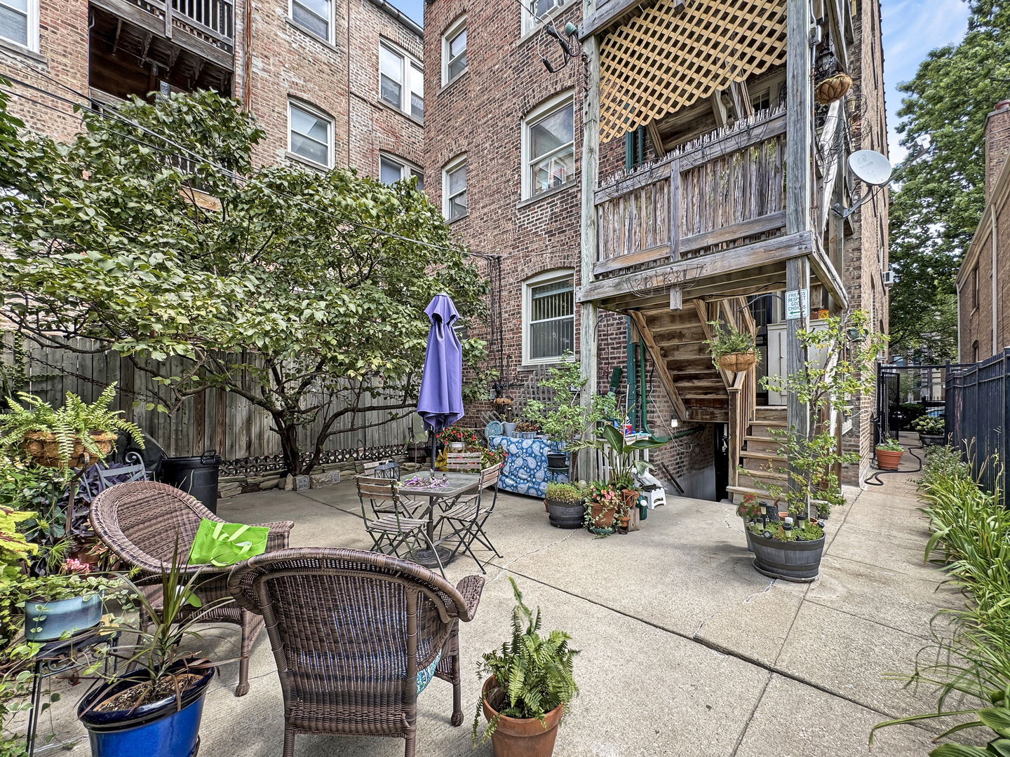 8234 S Ingleside Avenue, Chicago, IL 60619