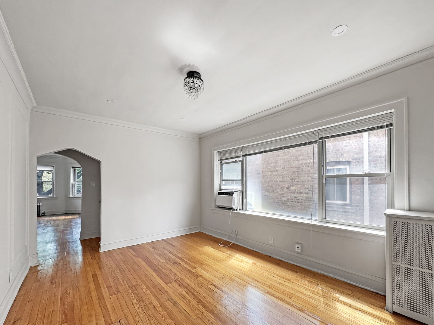 8234 S Ingleside Avenue, Chicago, IL 60619