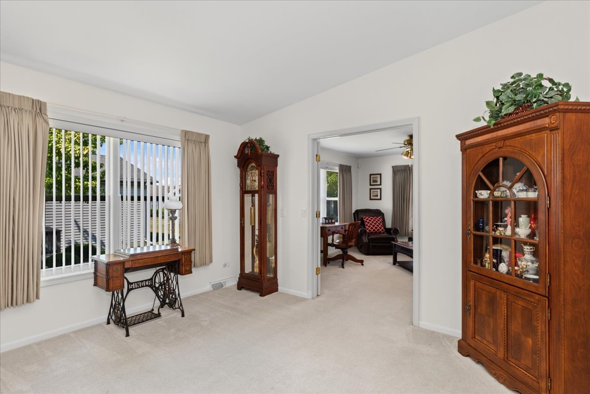 1504 Victory Lane, Grayslake, IL 60030