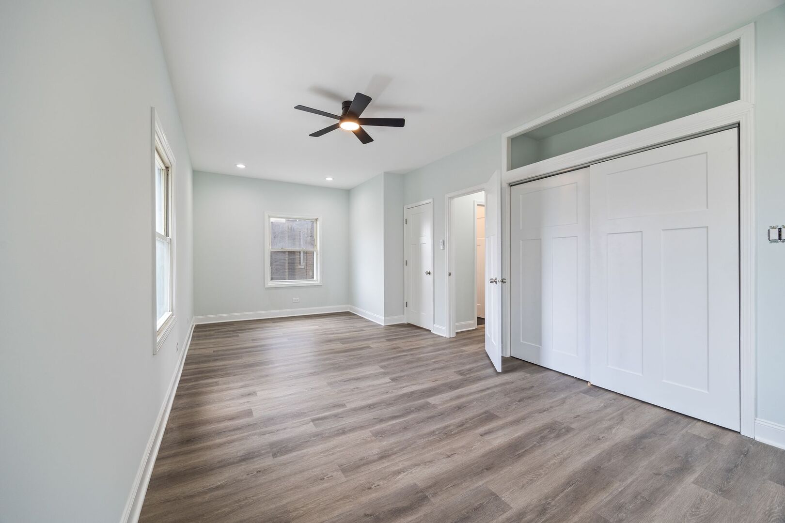 8623 S Prairie Avenue, Chicago, IL 60619