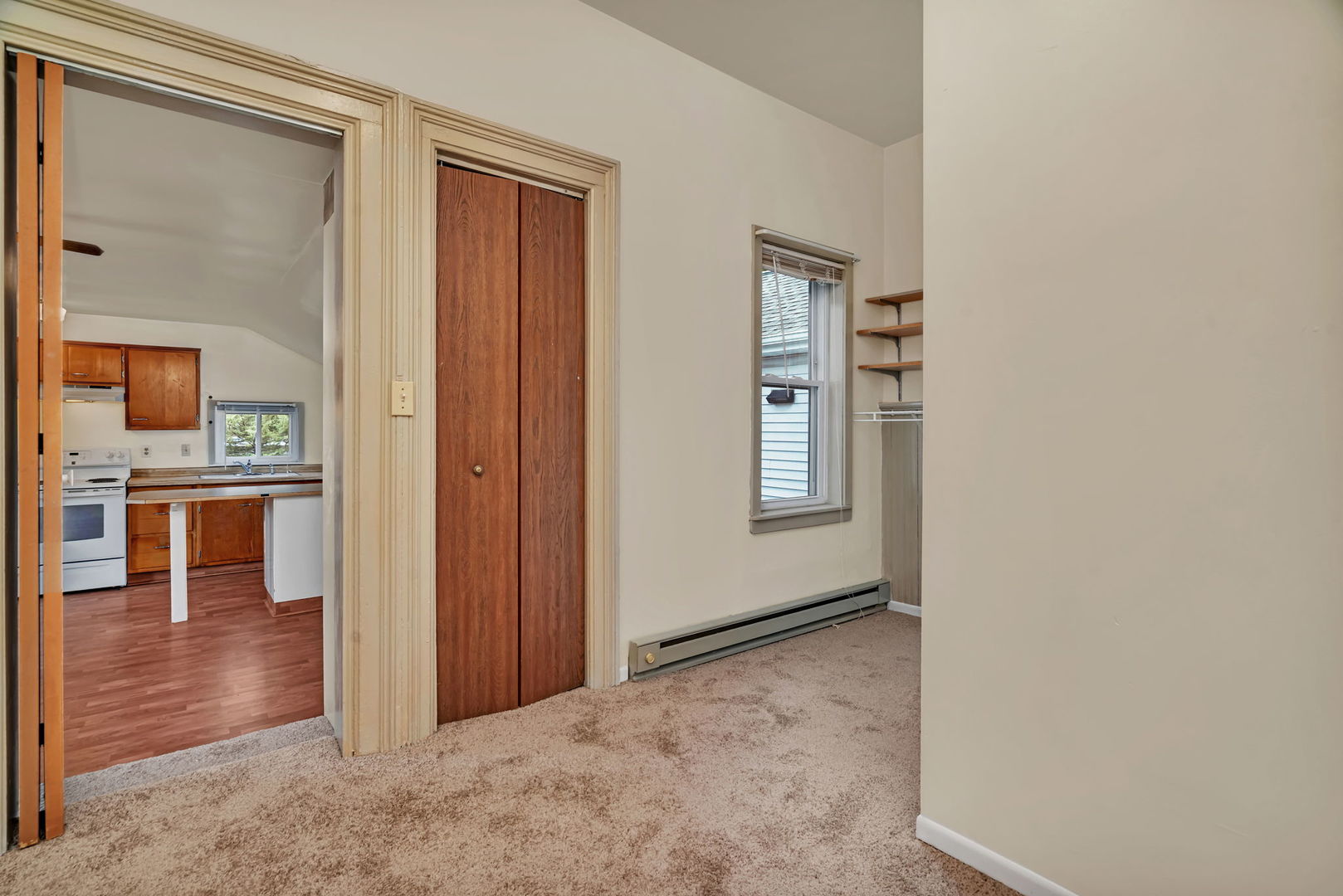304/306 E Main Street, Ottawa, IL 61350