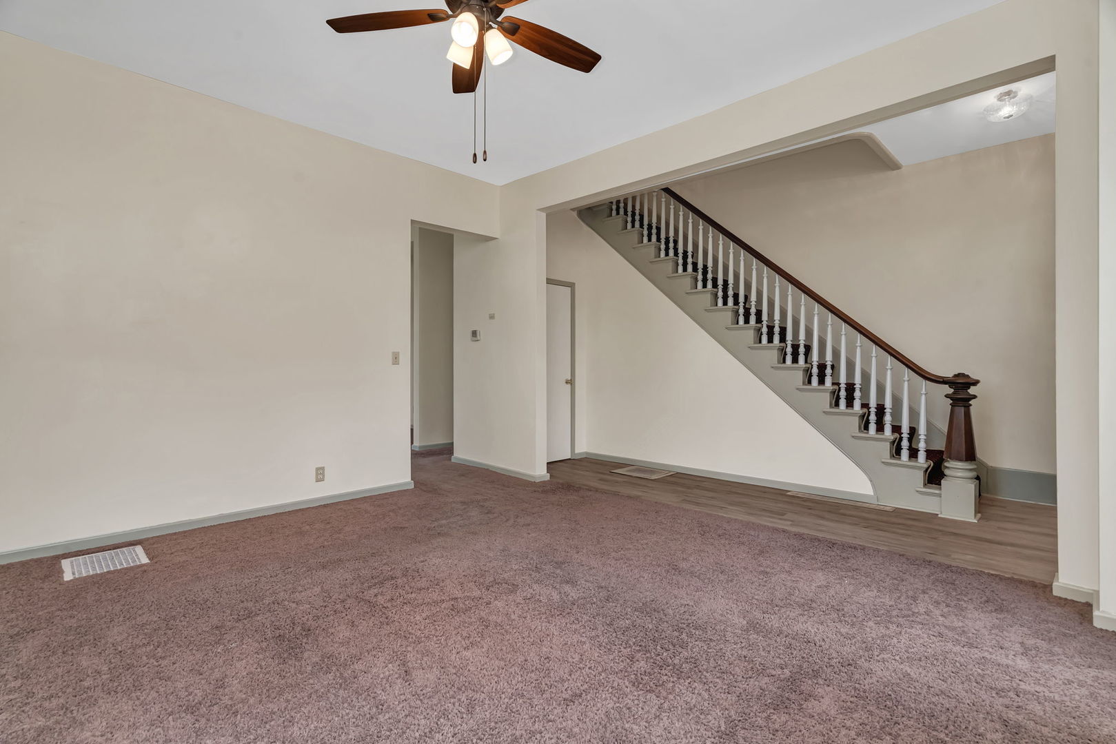 304/306 E Main Street, Ottawa, IL 61350