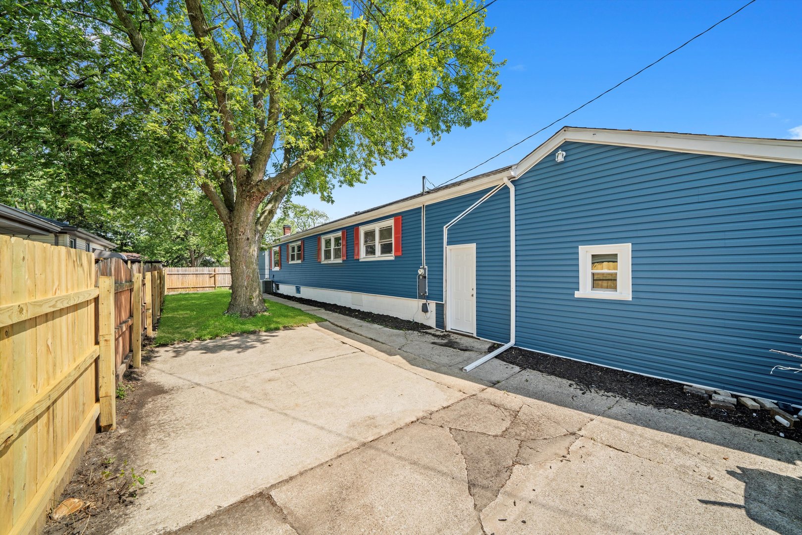 2858 179th Street, Lansing, IL 60438