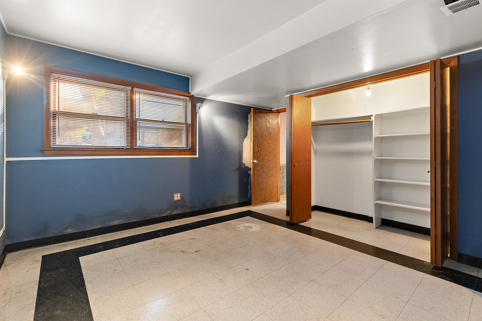 12810 S Cedar Lane, Palos Heights, IL 60463