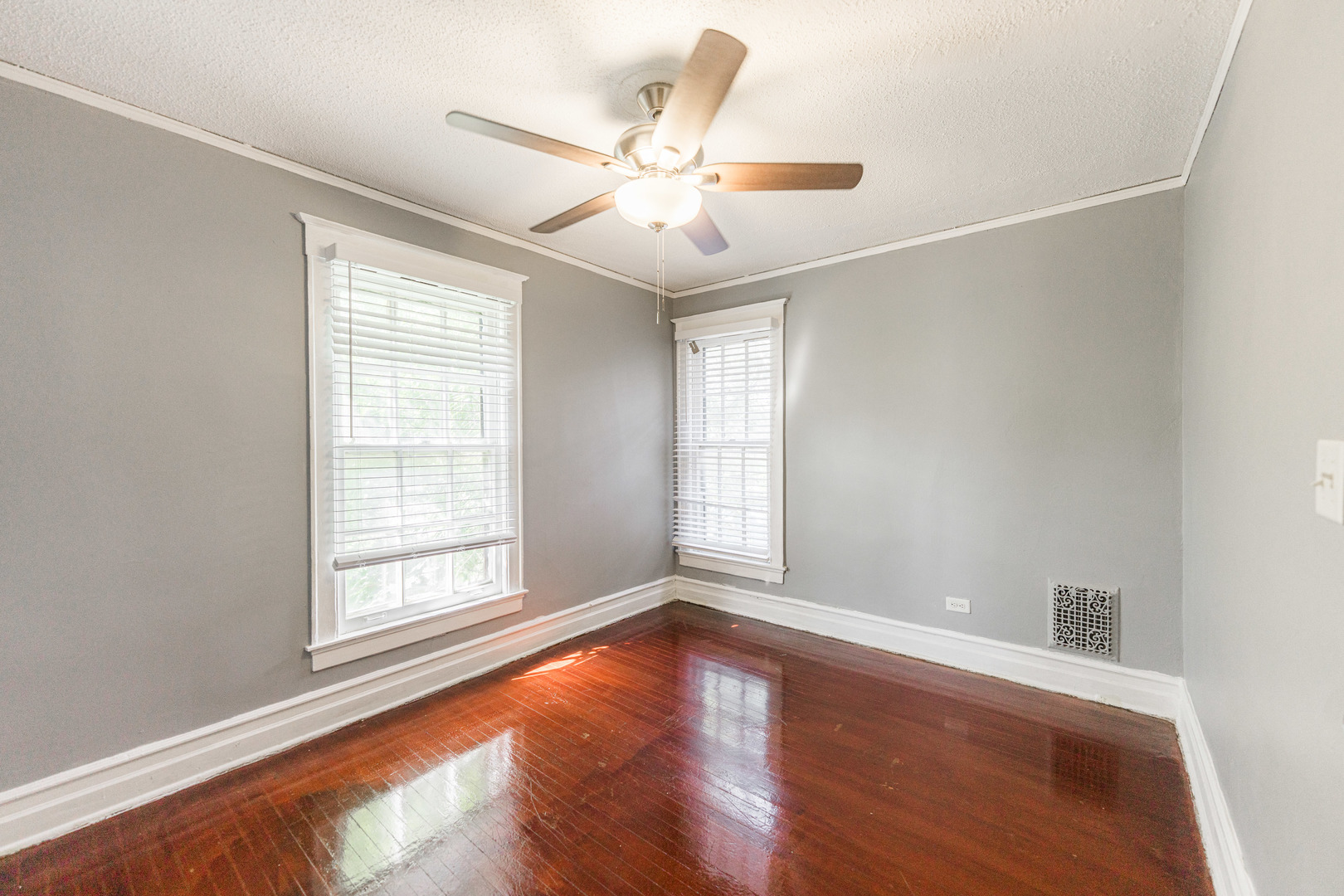356-358 N SPRING Street, Elgin, IL 60120