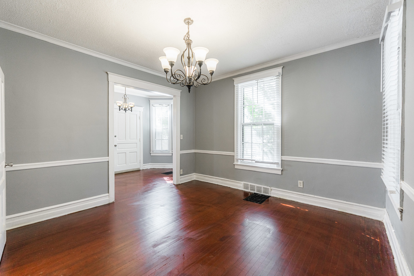 356-358 N SPRING Street, Elgin, IL 60120