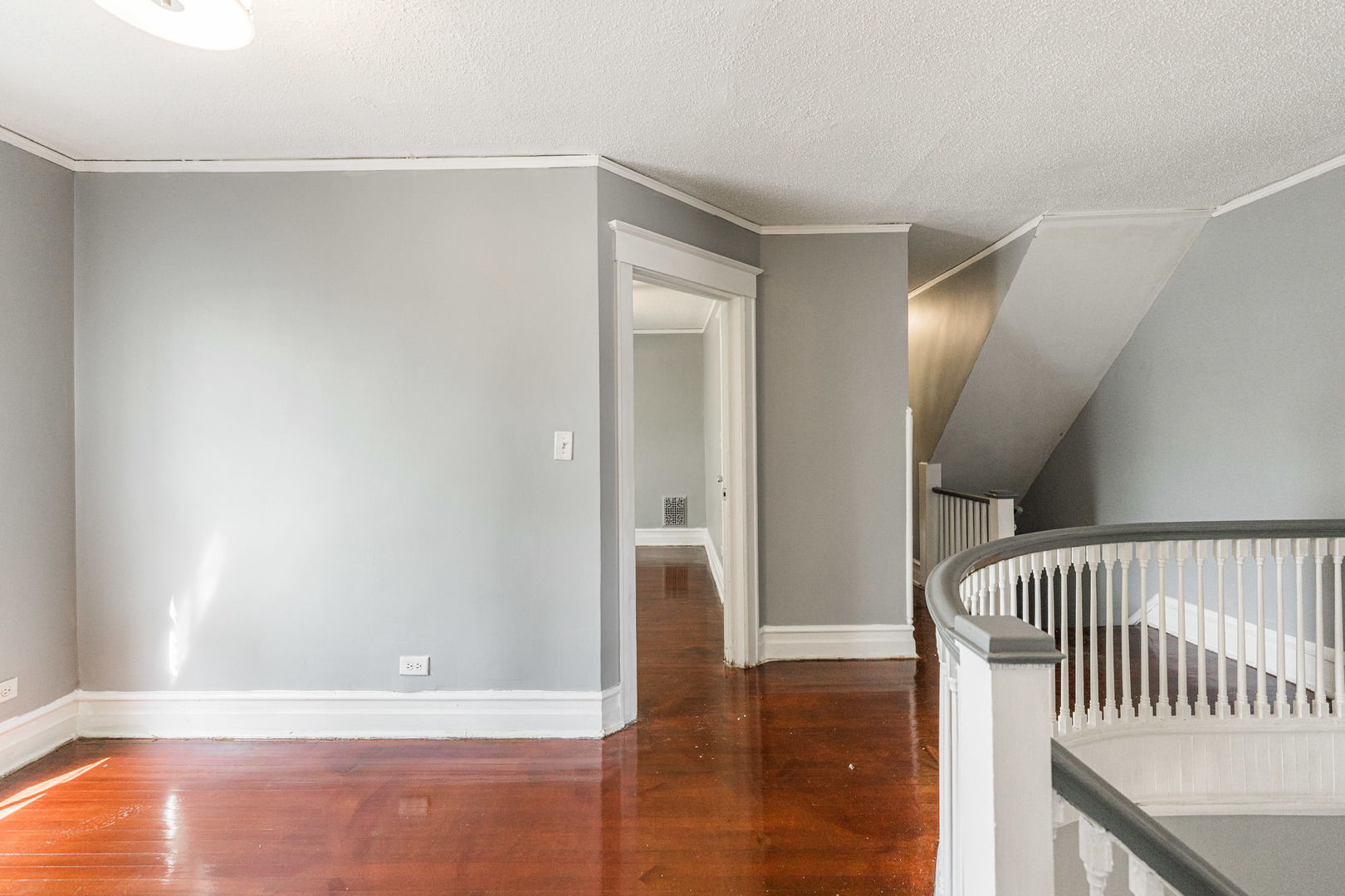 356-358 N SPRING Street, Elgin, IL 60120