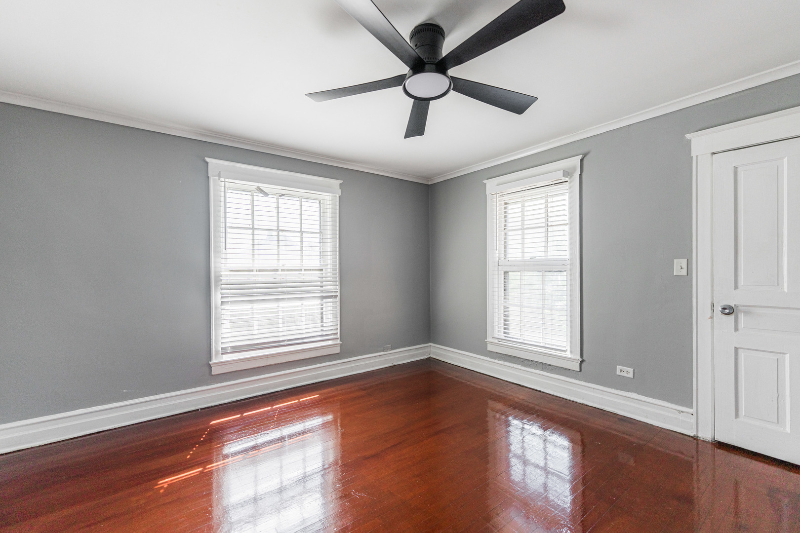 356-358 N SPRING Street, Elgin, IL 60120