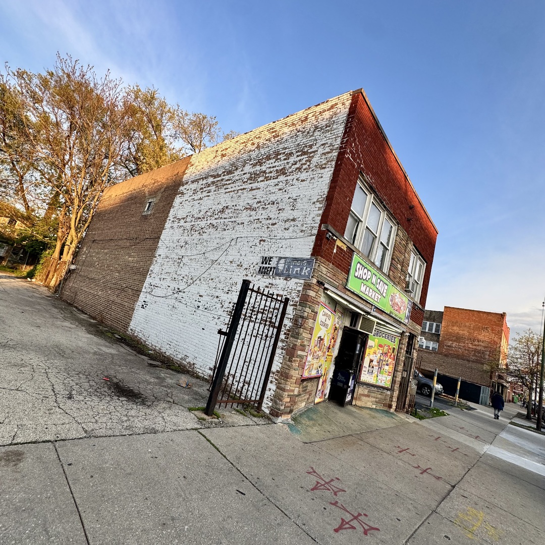 8211 S Ashland Avenue, Chicago, IL 60620