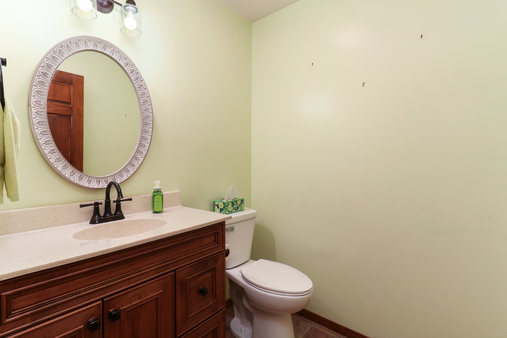 1005 S Hershey Road, Bloomington, IL 61704