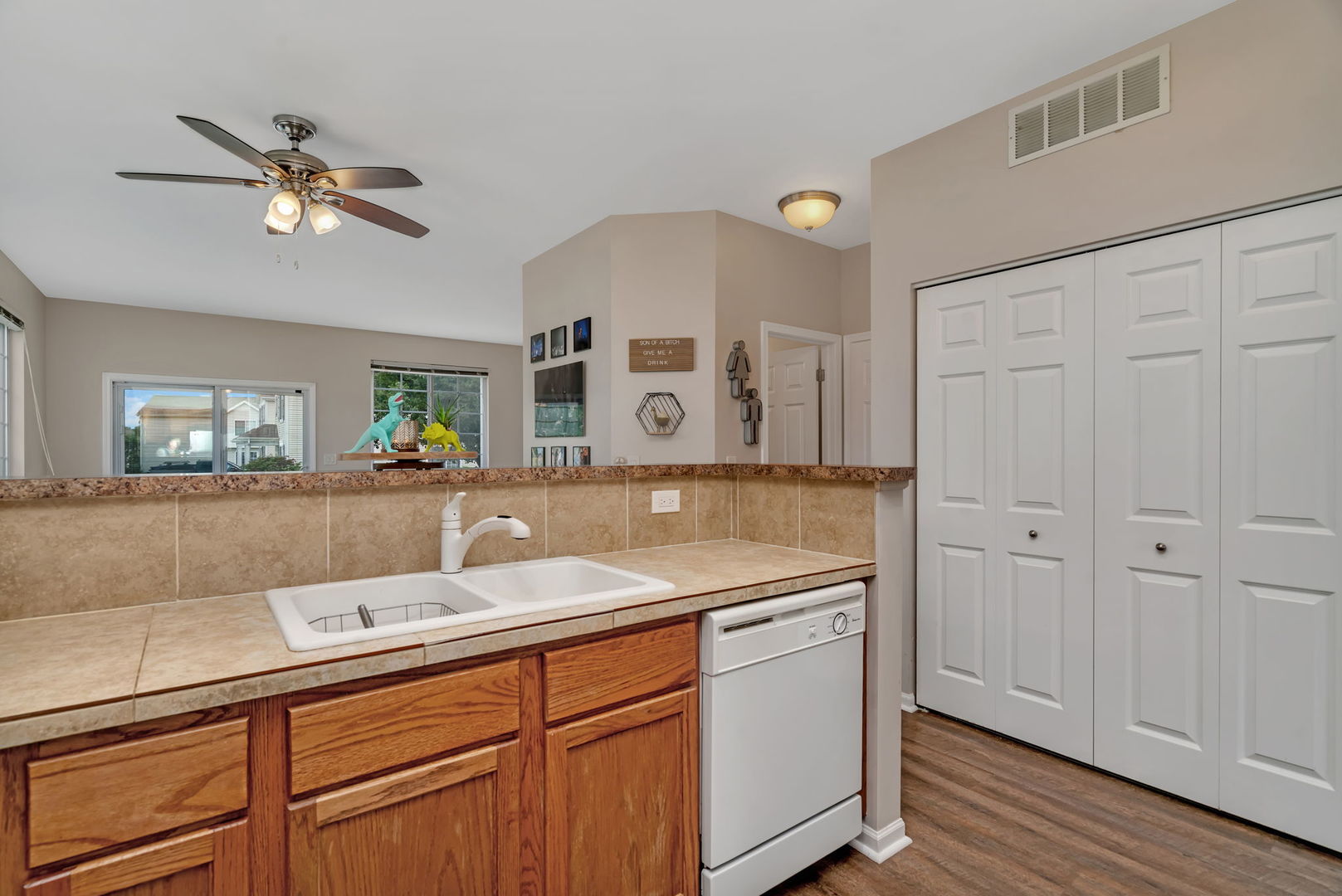 838 Daniel Drive, Minooka, IL 60447