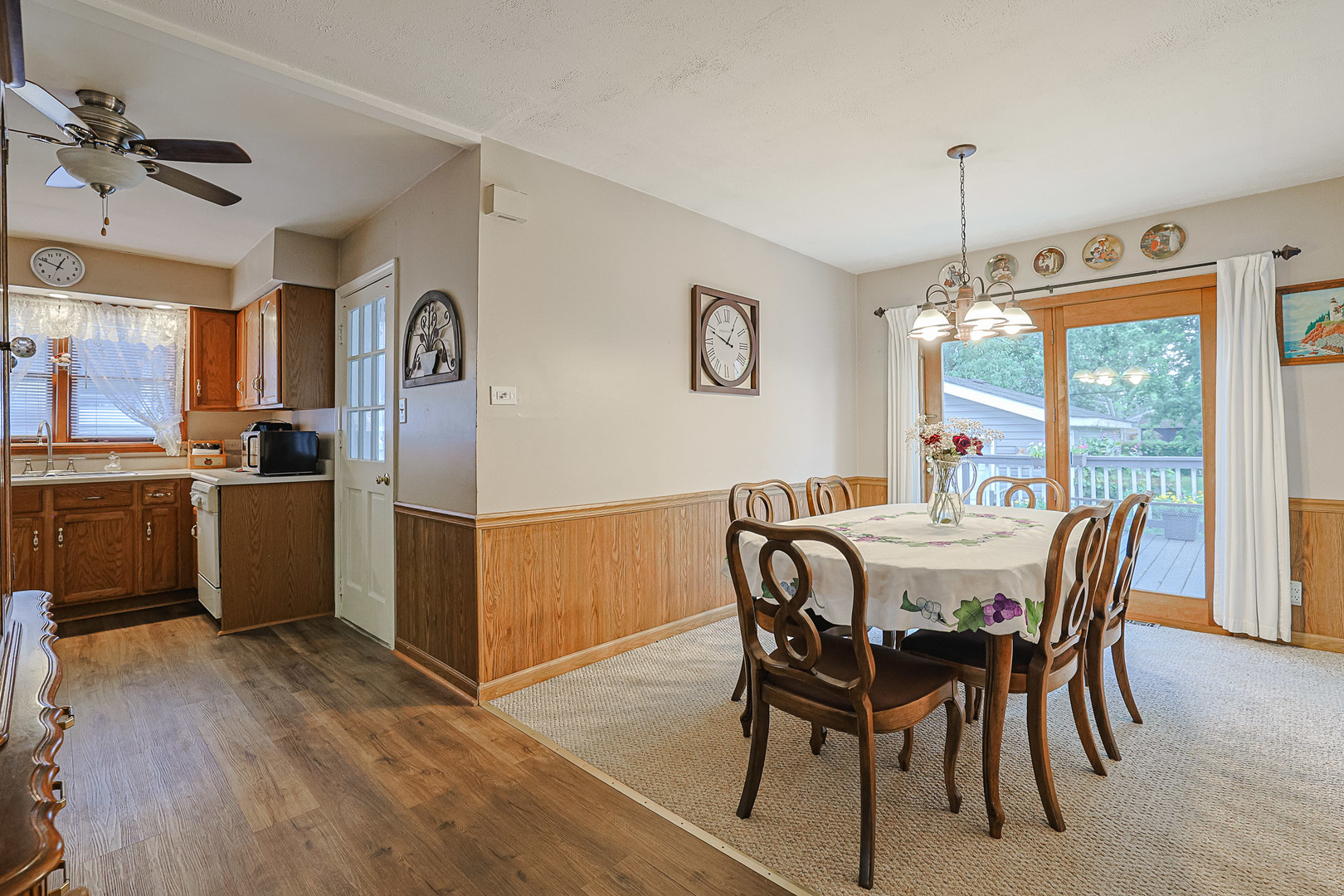 37 N Addison Road, Villa Park, IL 60181