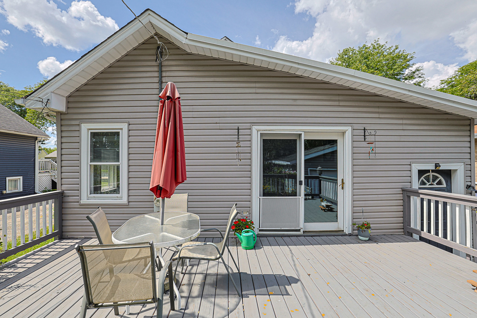 37 N Addison Road, Villa Park, IL 60181