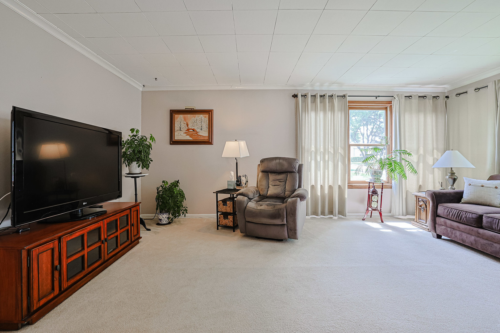 37 N Addison Road, Villa Park, IL 60181