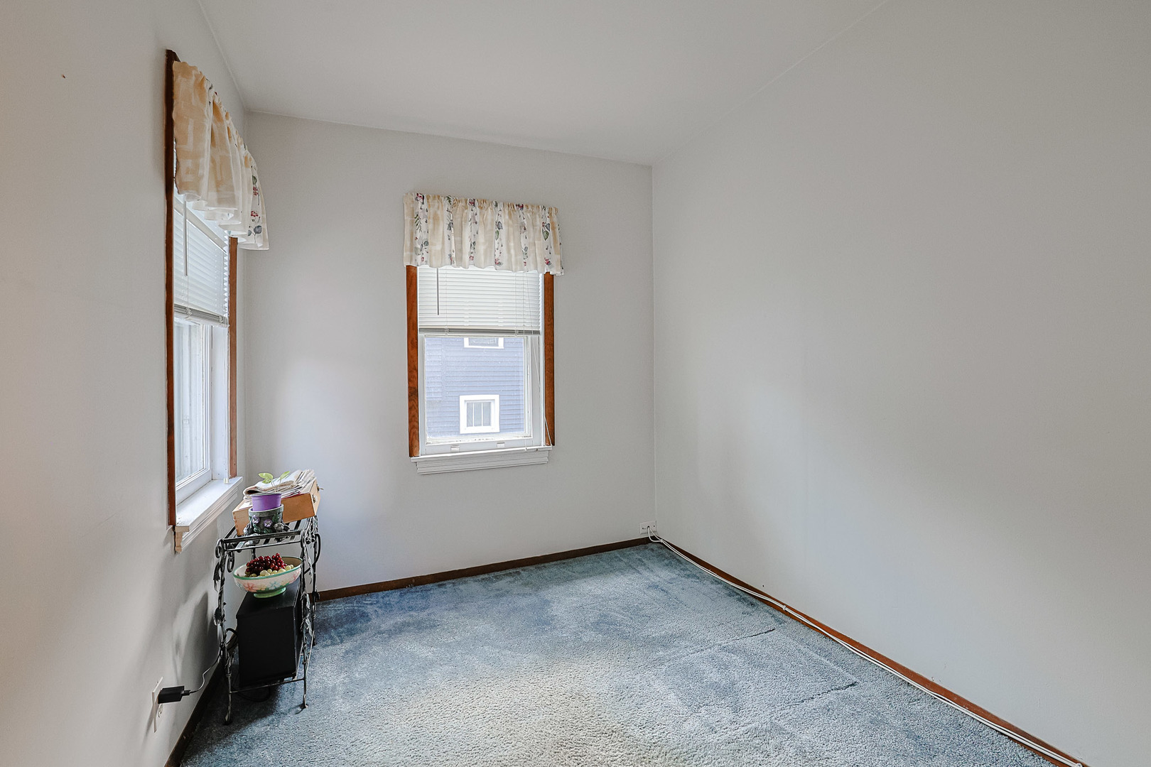 37 N Addison Road, Villa Park, IL 60181