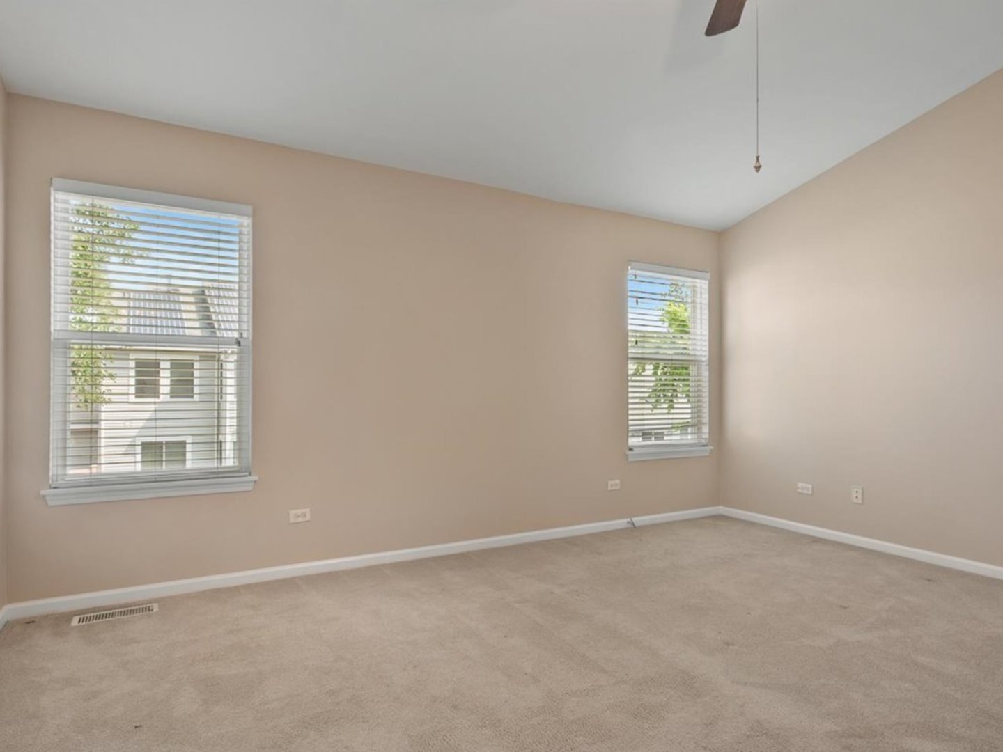 2607 Flagstone Circle, Naperville, IL 60564