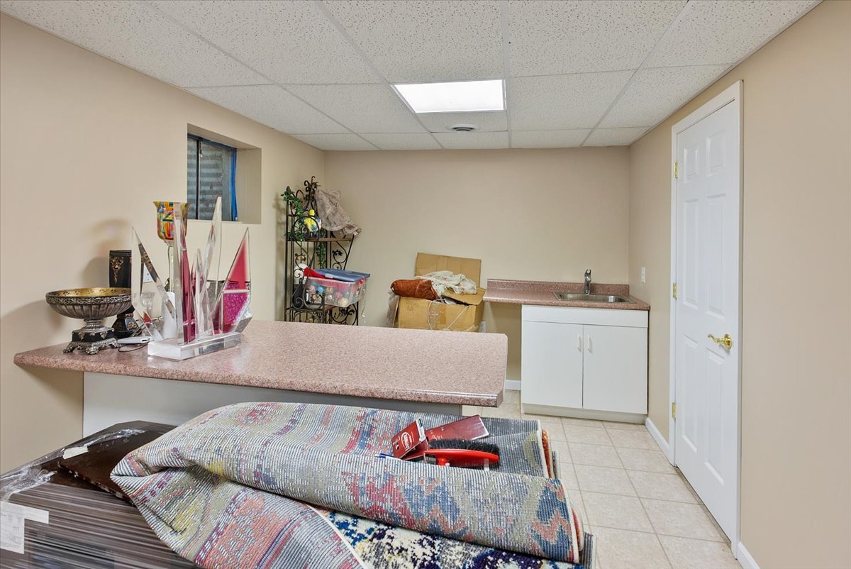 2607 Flagstone Circle, Naperville, IL 60564