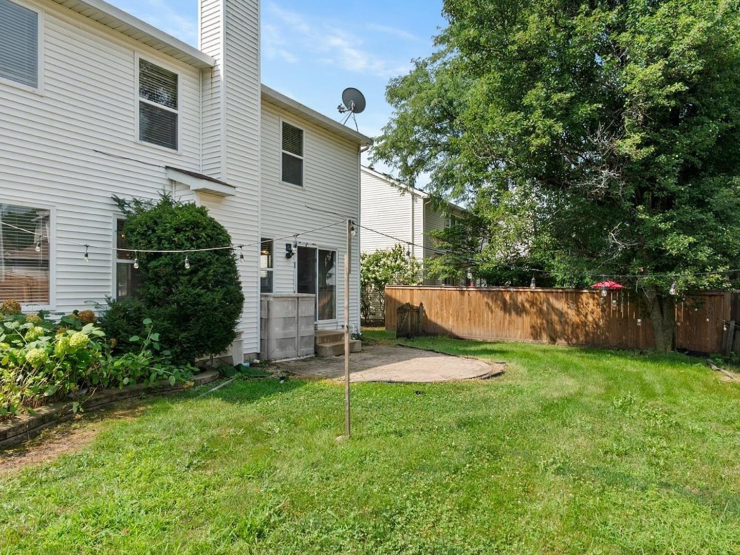 2607 Flagstone Circle, Naperville, IL 60564