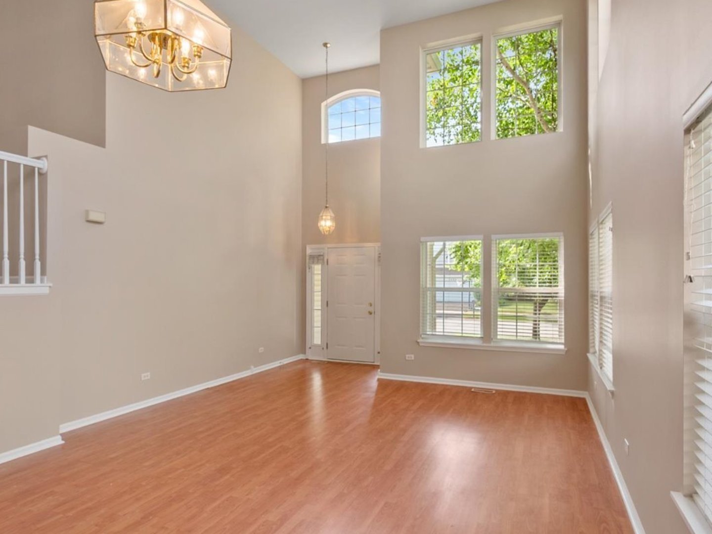 2607 Flagstone Circle, Naperville, IL 60564