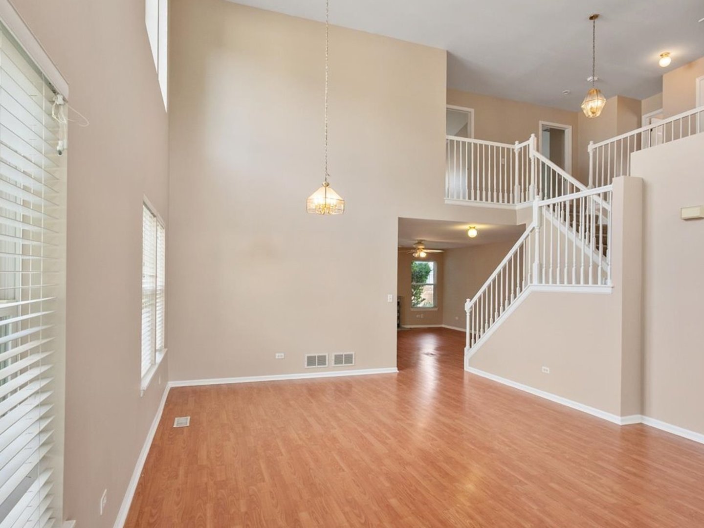 2607 Flagstone Circle, Naperville, IL 60564