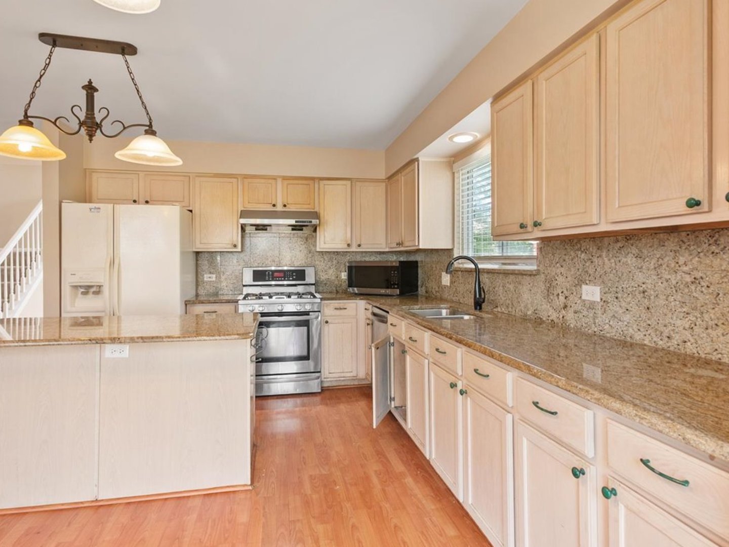 2607 Flagstone Circle, Naperville, IL 60564