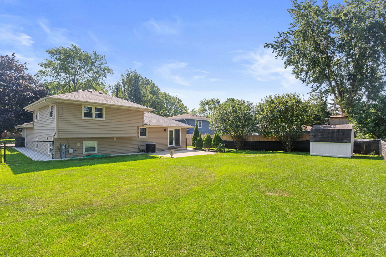 630 Kenilworth Avenue #0, South Elgin, IL 60177